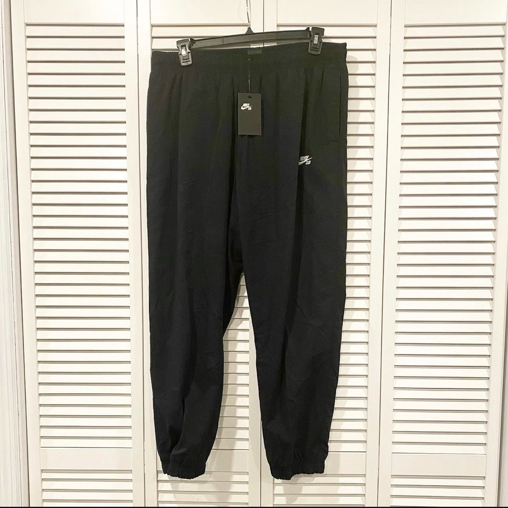 Nike SB Black Jogger Pants